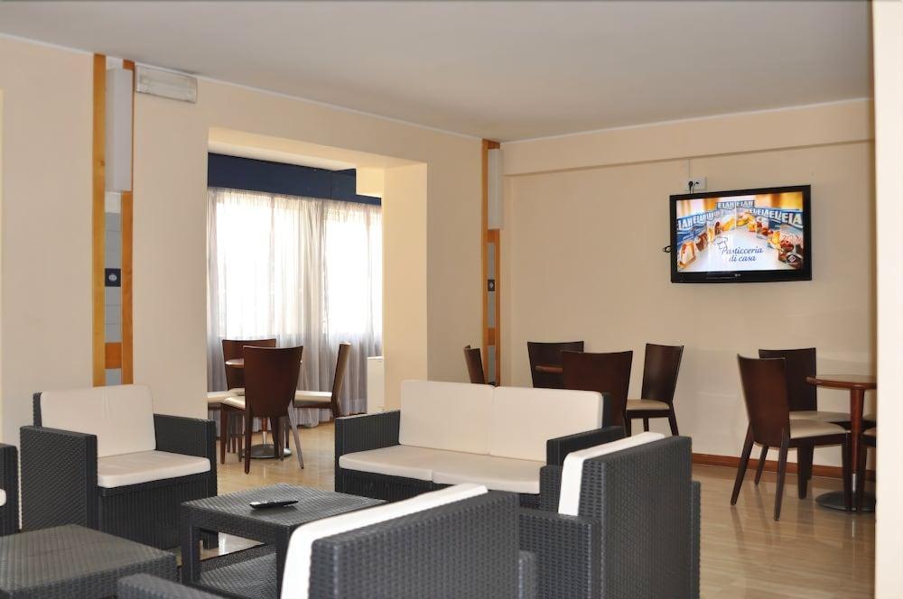 Hotel Alhambra Rimini Extérieur photo