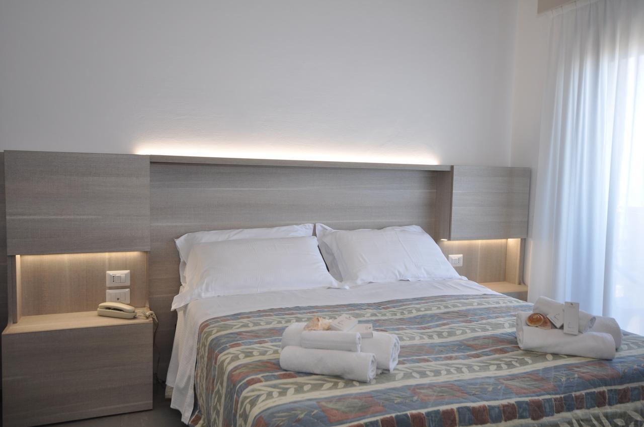 Hotel Alhambra Rimini Extérieur photo